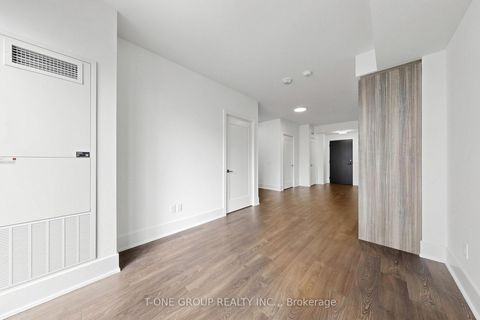 Photo 12 at 1708 - 470 Front Street W, Waterfront Communities C1, Toronto