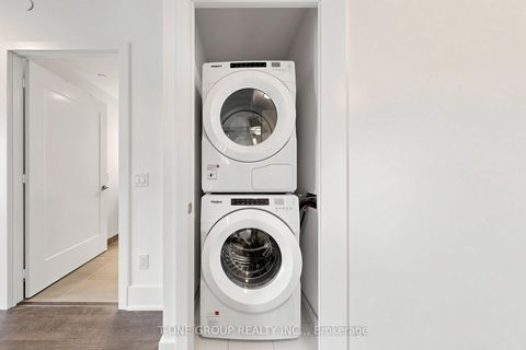Photo 24 at 1708 - 470 Front Street W, Waterfront Communities C1, Toronto