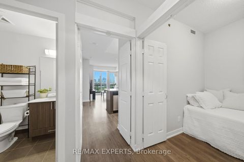 Photo 3 at 1907 - 225 Sackville Street, Regent Park, Toronto