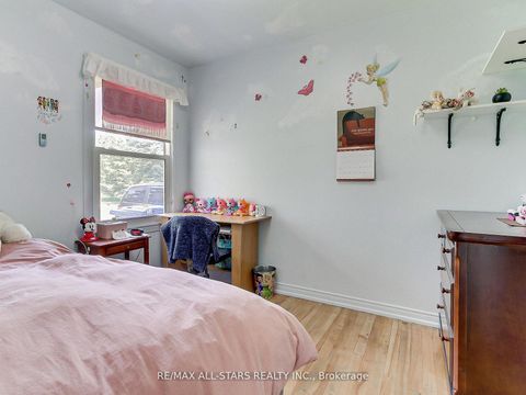 Photo 12 at 9 Riverglen Drive, Keswick South, Georgina