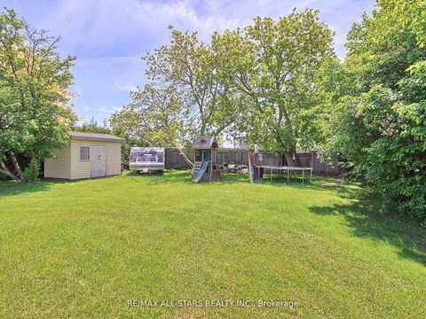 Photo 15 at 9 Riverglen Drive, Keswick South, Georgina
