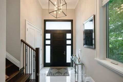 Photo 1 at 36A Doverwood Court, Newtonbrook East, Toronto