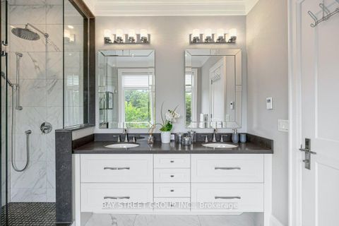 Photo 33 at 36A Doverwood Court, Newtonbrook East, Toronto