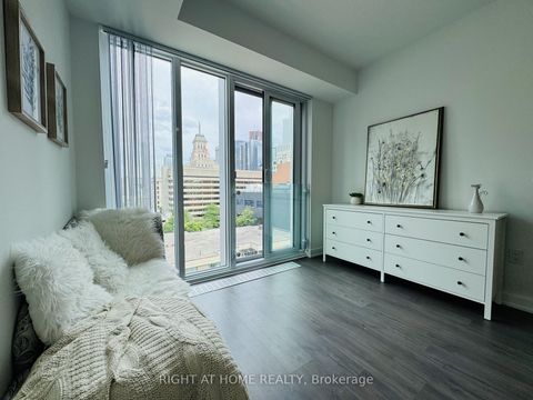Photo 10 at 1011 - 50 McCaul Street, Chinatown, Toronto