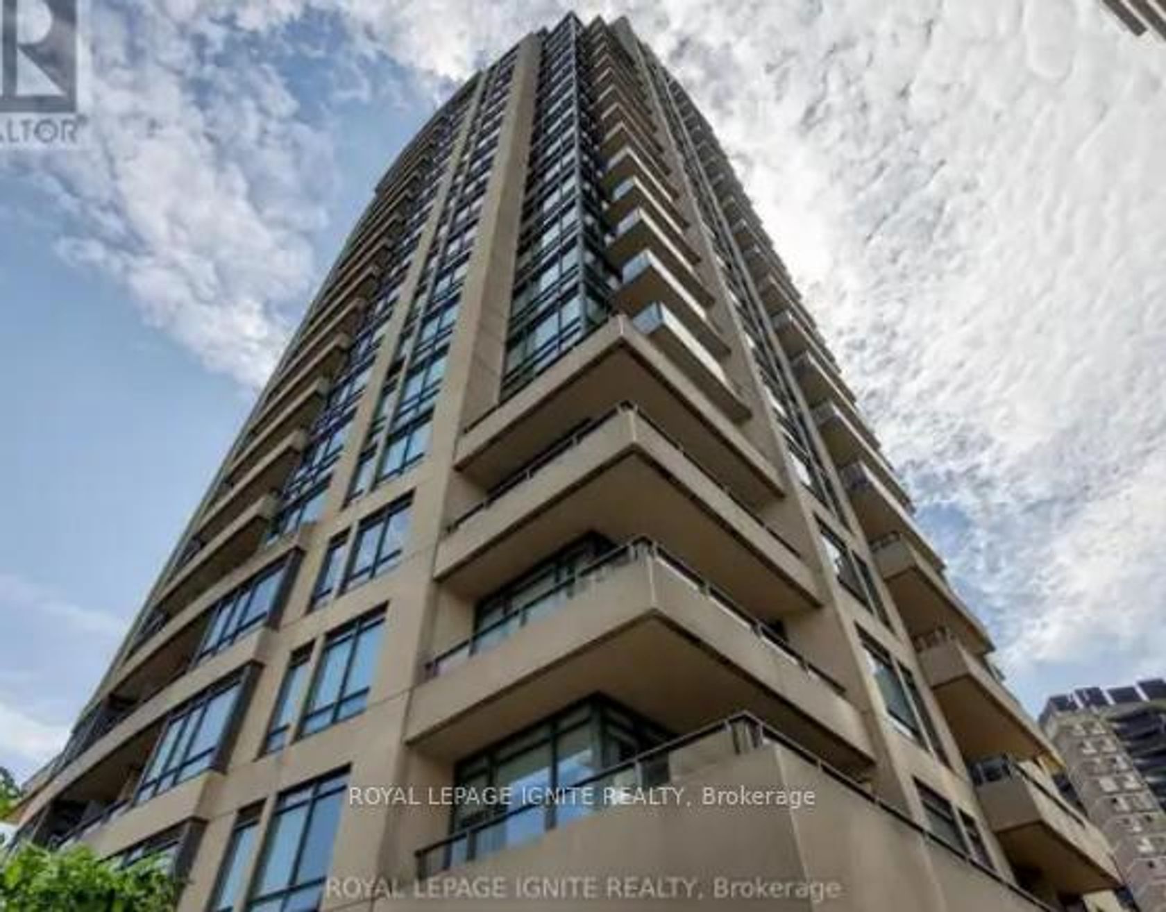 204 - 500 St.Clair Avenue W, Forest Hill South, Toronto by Loree Meneguzzi Real Estate 204 - 500 St.Clair Avenue W, Forest Hill South, Toronto