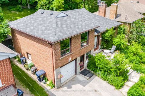 Photo 3 at 42 Catalina Drive, Scarborough Village, Toronto