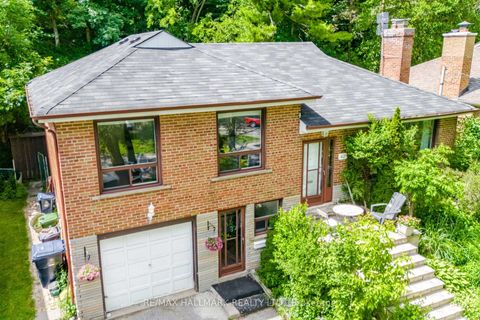 Photo 4 at 42 Catalina Drive, Scarborough Village, Toronto