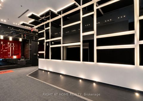Photo 1 at 1408 - 318 Richmond Street W, Waterfront Communities C1, Toronto
