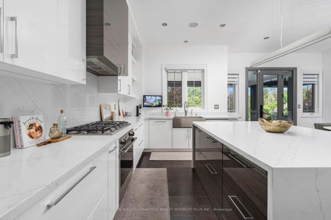 Photo 15 at 14 Aspen King Court, Nobleton, King