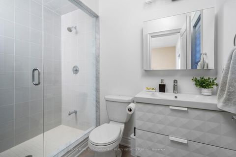 Photo 27 at 14 Aspen King Court, Nobleton, King