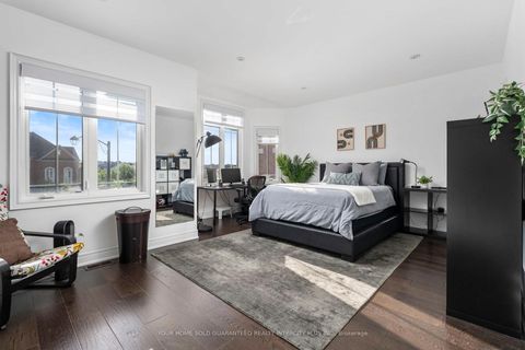 Photo 28 at 14 Aspen King Court, Nobleton, King