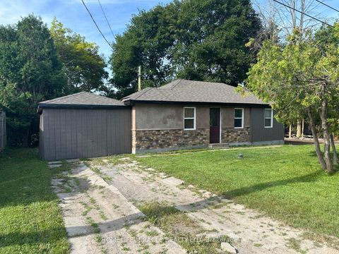 Photo 1 at 164 RIVERBANK Drive, Pefferlaw, Georgina