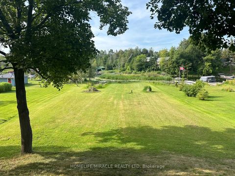 Photo 2 at 164 RIVERBANK Drive, Pefferlaw, Georgina