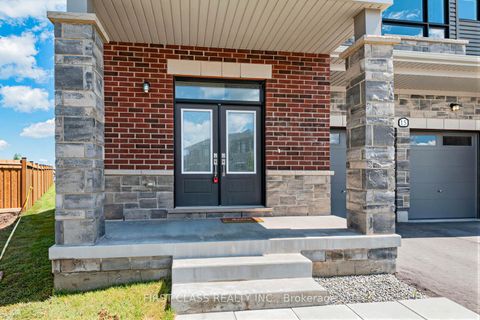 Photo 2 at 15 Abbey Crescent, Rural Barrie Southeast, Barrie
