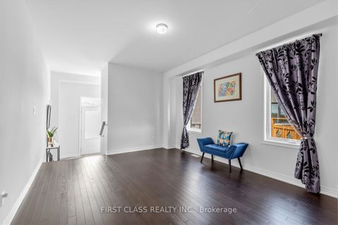 Photo 6 at 15 Abbey Crescent, Rural Barrie Southeast, Barrie