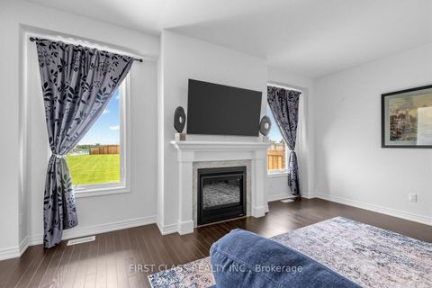 Photo 9 at 15 Abbey Crescent, Rural Barrie Southeast, Barrie