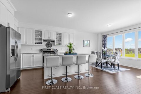 Photo 13 at 15 Abbey Crescent, Rural Barrie Southeast, Barrie