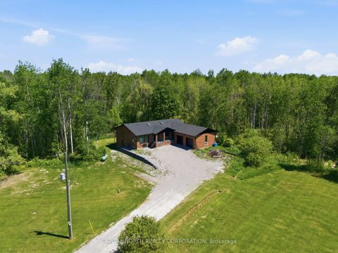 Photo 2 at 26375 Woodbine Avenue, Historic Lakeshore Communities, Georgina