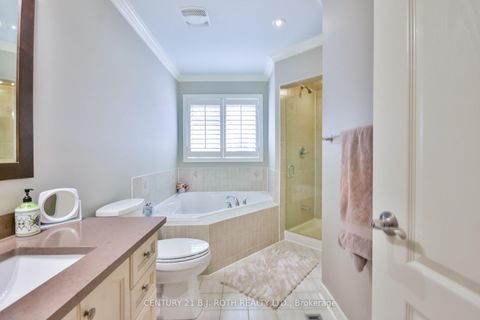 Photo 16 at 38 Camelot Square, Shore, Barrie