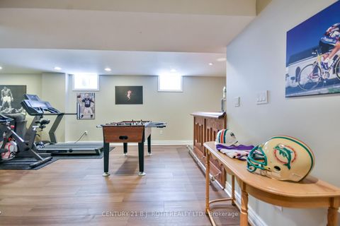 Photo 23 at 38 Camelot Square, Shore, Barrie
