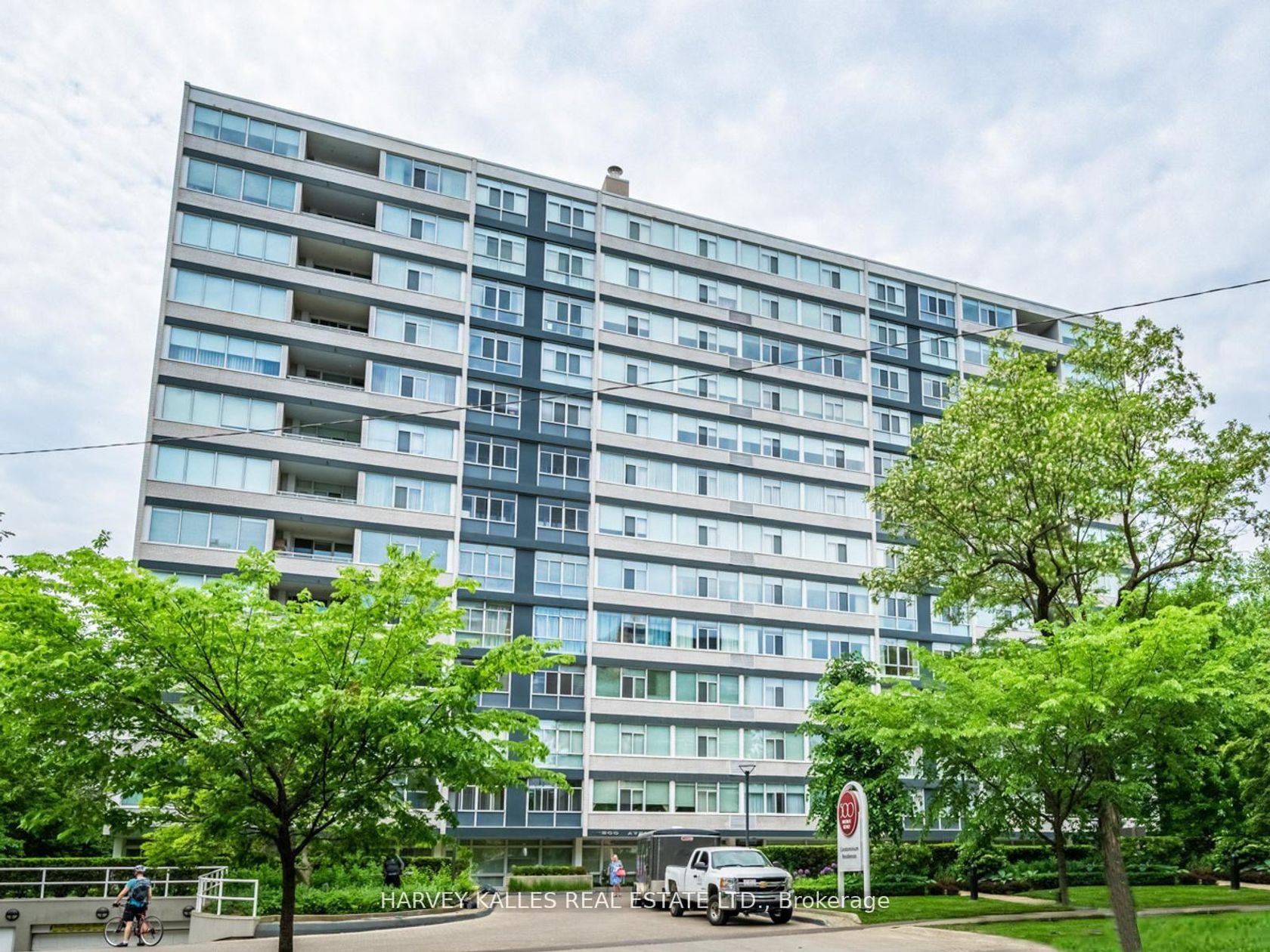 1201 - 500 Avenue Road, Casa Loma, Toronto photo 8