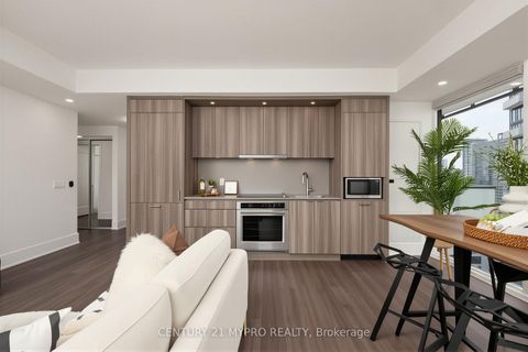 Photo 11 at 2012 - 470 Front Street W, Waterfront Communities C1, Toronto