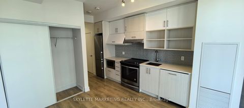 Photo 14 at 609 - 128 Fairview Mall Drive N, Don Valley Village, Toronto
