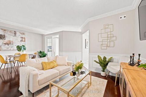Photo 12 at 25 - 117 Omni Drive, Bendale, Toronto
