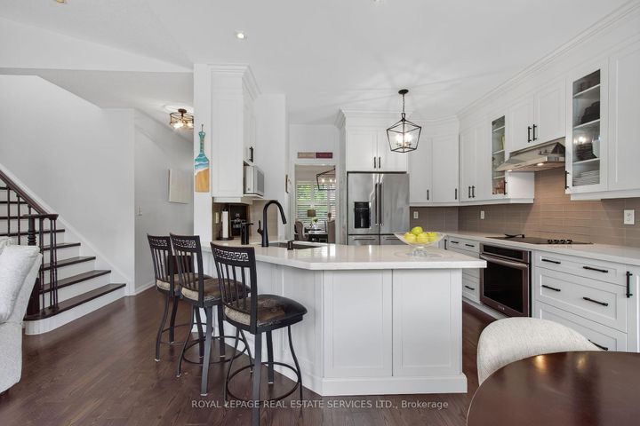 Photo 10 at 852 Trudeau Drive, BE Beaty, Milton