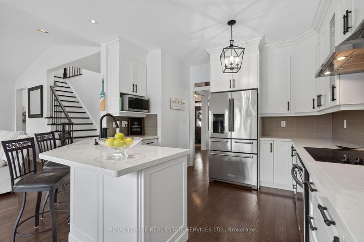 Photo 11 at 852 Trudeau Drive, BE Beaty, Milton