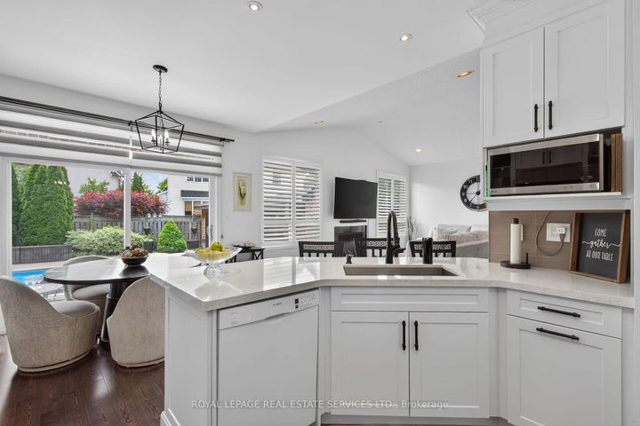 Photo 13 at 852 Trudeau Drive, BE Beaty, Milton