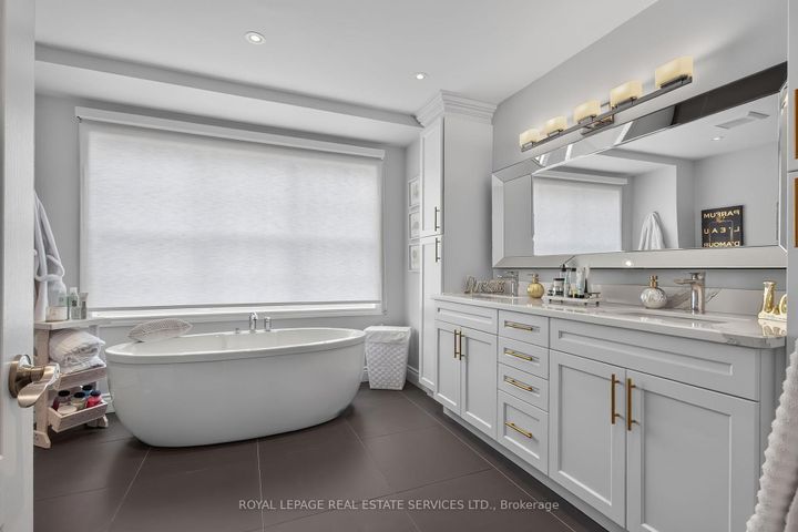Photo 23 at 852 Trudeau Drive, BE Beaty, Milton