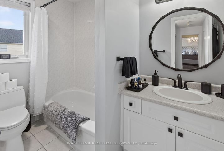 Photo 28 at 852 Trudeau Drive, BE Beaty, Milton