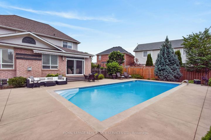 Photo 38 at 852 Trudeau Drive, BE Beaty, Milton