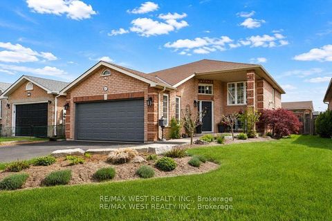 Photo 1 at 37 Kell Place, Bayshore, Barrie