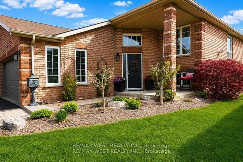 Photo 2 at 37 Kell Place, Bayshore, Barrie