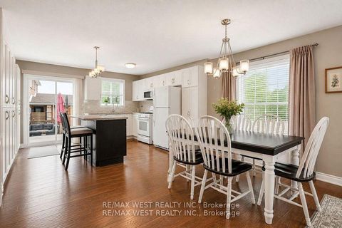 Photo 3 at 37 Kell Place, Bayshore, Barrie