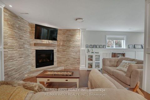 Photo 12 at 37 Kell Place, Bayshore, Barrie
