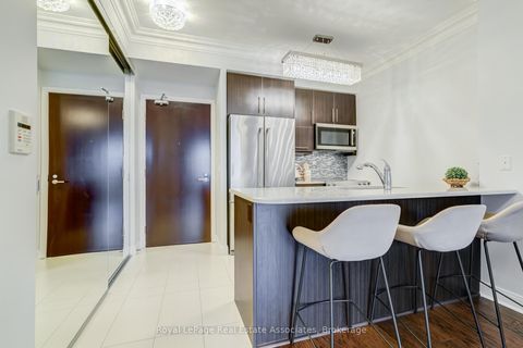 Photo 5 at 610 - 825 Church Street, Moore Park, Toronto