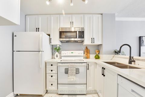 Photo 9 at 1617 - 3050 Ellesmere Road, Morningside, Toronto