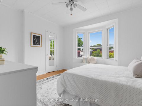 Photo 18 at 1303 Woodbine Avenue, Lumsden, Toronto
