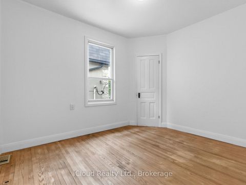 Photo 20 at 1303 Woodbine Avenue, Lumsden, Toronto