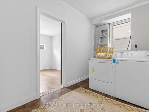 Photo 23 at 1303 Woodbine Avenue, Lumsden, Toronto