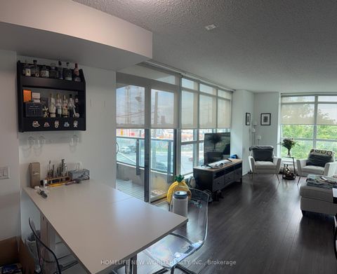 Photo 3 at 343 - 525 Wilson Avenue, Clanton Park, Toronto