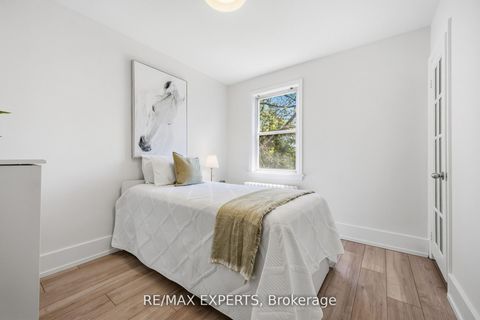 Photo 11 at 221 Clonmore Drive, Cliffside, Toronto