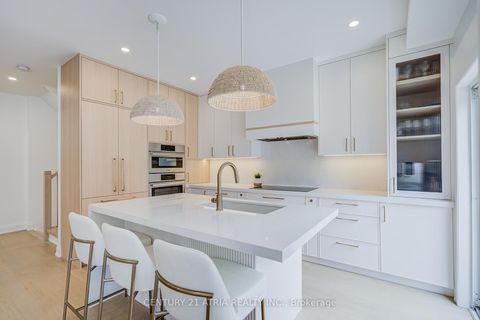 Photo 17 at 15 Asner Avenue, Patterson, Vaughan