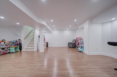 Photo 33 at 15 Asner Avenue, Patterson, Vaughan