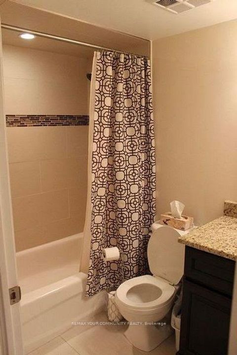 Photo 3 at 515 - 3 Everson Drive, Willowdale East, Toronto