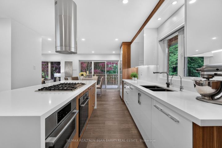 Photo 12 at 53 Sumner Heights Drive, Bayview Village, Toronto