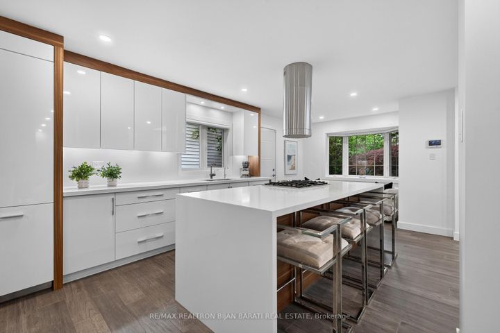 Photo 13 at 53 Sumner Heights Drive, Bayview Village, Toronto